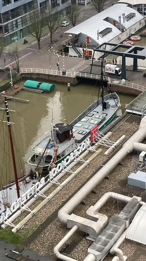 Botel Boathotel Rotterdam Wilhelmina
