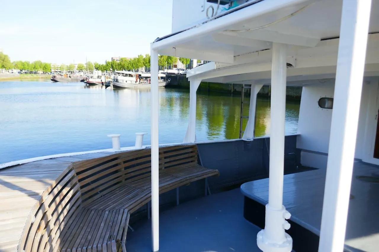 Boathotel Rotterdam Wilhelmina Πλωτό κατάλυμα